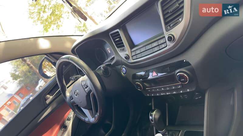 Позашляховик / Кросовер Hyundai Tucson 2017 в Дніпрі