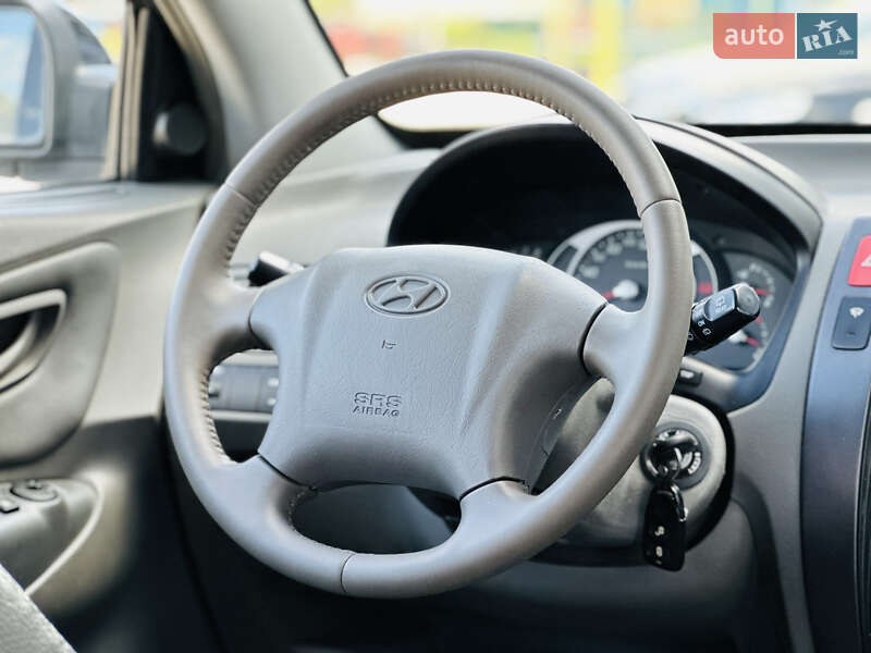Позашляховик / Кросовер Hyundai Tucson 2006 в Харкові