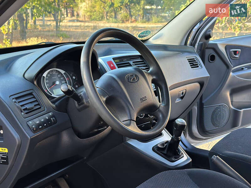 Позашляховик / Кросовер Hyundai Tucson 2006 в Дніпрі фото 12 Позашляховик / Кросовер Hyundai Tucson 2006 в Дніпрі
