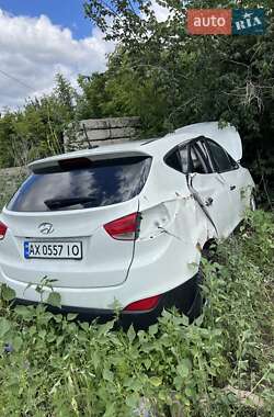 Внедорожник / Кроссовер Hyundai Tucson 2011 в 