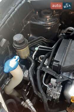 Внедорожник / Кроссовер Hyundai Tucson 2009 в 