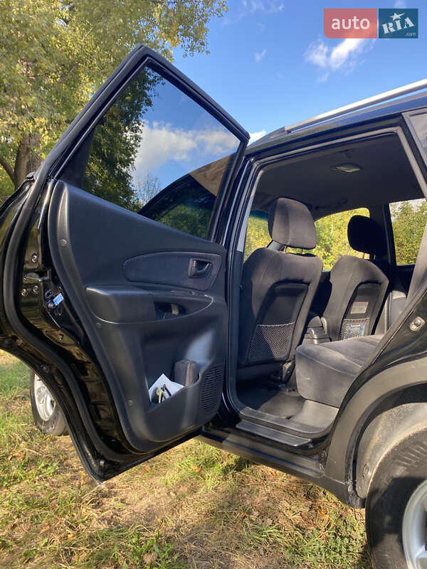 Позашляховик / Кросовер Hyundai Tucson 2006 в Києві