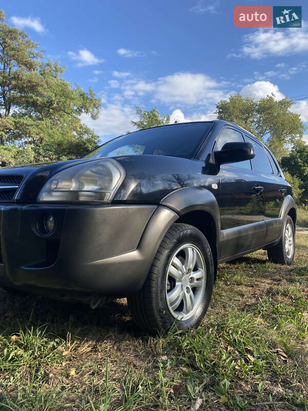 Позашляховик / Кросовер Hyundai Tucson 2006 в Києві