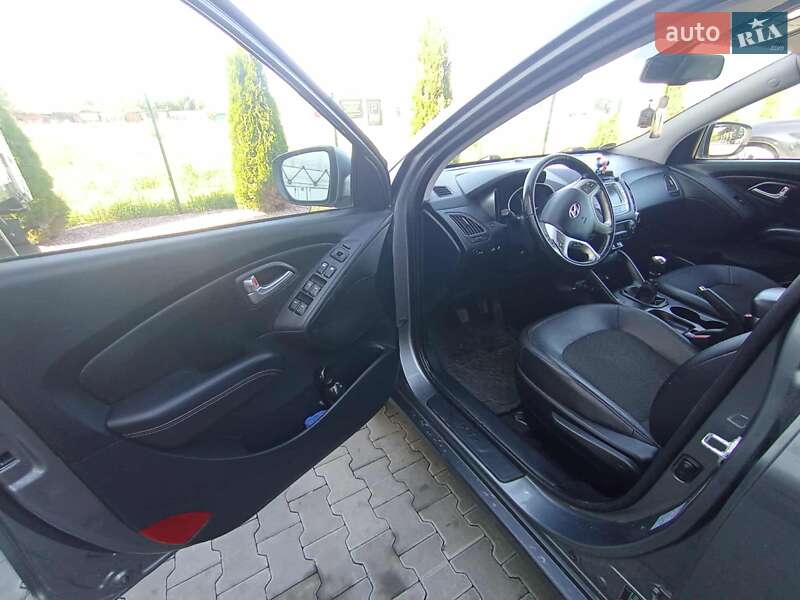 Внедорожник / Кроссовер Hyundai Tucson 2013 в Стрые