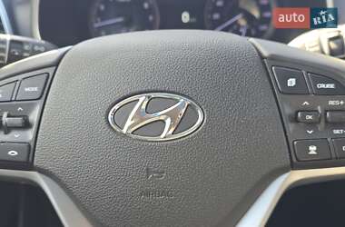Позашляховик / Кросовер Hyundai Tucson 2019 в 