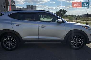 Позашляховик / Кросовер Hyundai Tucson 2019 в 