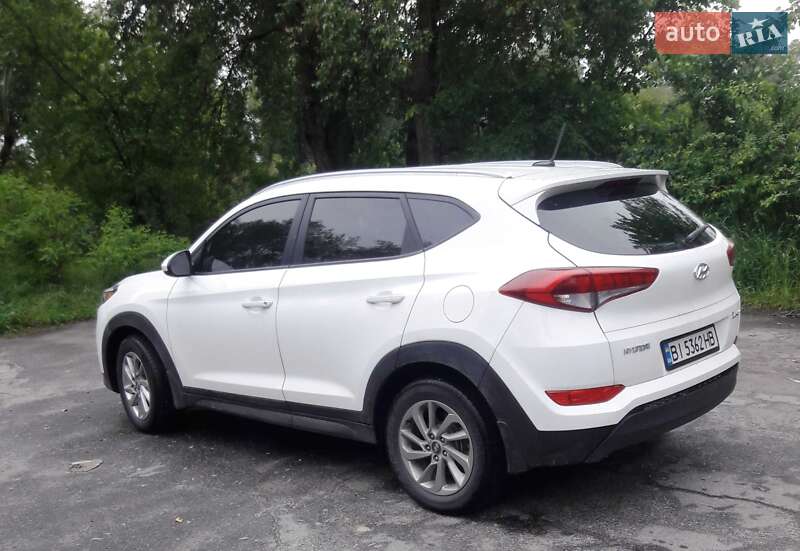 Внедорожник / Кроссовер Hyundai Tucson 2016 в Горишних Плавнях