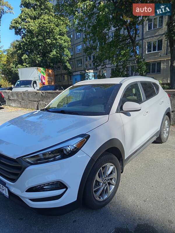 Позашляховик / Кросовер Hyundai Tucson 2017 в Києві фото 4 Позашляховик / Кросовер Hyundai Tucson 2017 в Києві