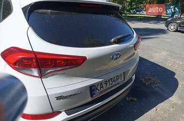 Внедорожник / Кроссовер Hyundai Tucson 2017 в 