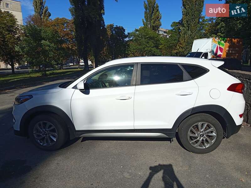 Позашляховик / Кросовер Hyundai Tucson 2017 в Києві фото 17 Позашляховик / Кросовер Hyundai Tucson 2017 в Києві