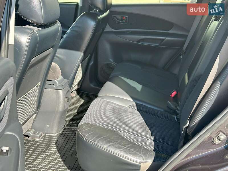 Позашляховик / Кросовер Hyundai Tucson 2011 в Одесі