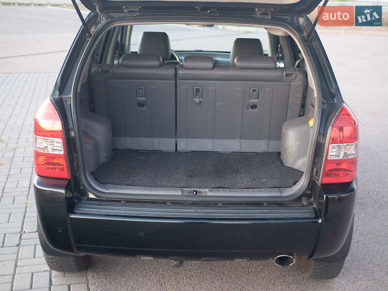 Позашляховик / Кросовер Hyundai Tucson 2006 в Хоролі фото 10 Позашляховик / Кросовер Hyundai Tucson 2006 в Хоролі