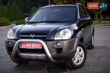 Позашляховик / Кросовер Hyundai Tucson 2007 в  фото 3 Позашляховик / Кросовер Hyundai Tucson 2007 в