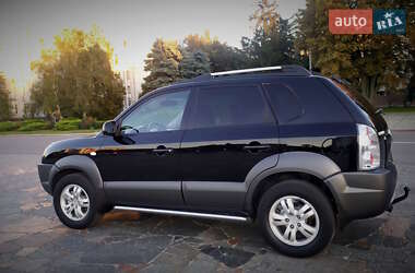 Позашляховик / Кросовер Hyundai Tucson 2007 в  фото 19 Позашляховик / Кросовер Hyundai Tucson 2007 в