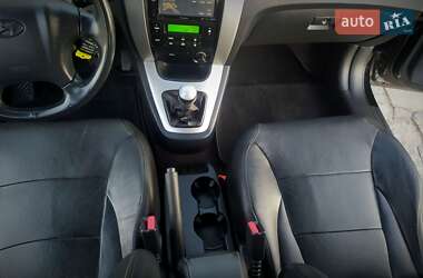 Позашляховик / Кросовер Hyundai Tucson 2007 в  фото 150 Позашляховик / Кросовер Hyundai Tucson 2007 в