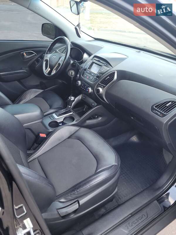 Позашляховик / Кросовер Hyundai Tucson 2014 в Кривому Розі