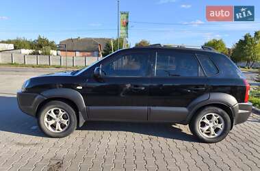 Внедорожник / Кроссовер Hyundai Tucson 2008 в 