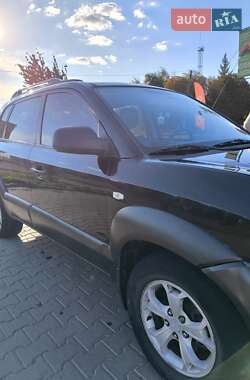 Внедорожник / Кроссовер Hyundai Tucson 2008 в 