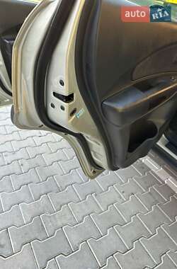 Позашляховик / Кросовер Hyundai Tucson 2008 в  фото 17 Позашляховик / Кросовер Hyundai Tucson 2008 в