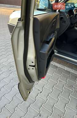 Позашляховик / Кросовер Hyundai Tucson 2008 в  фото 22 Позашляховик / Кросовер Hyundai Tucson 2008 в