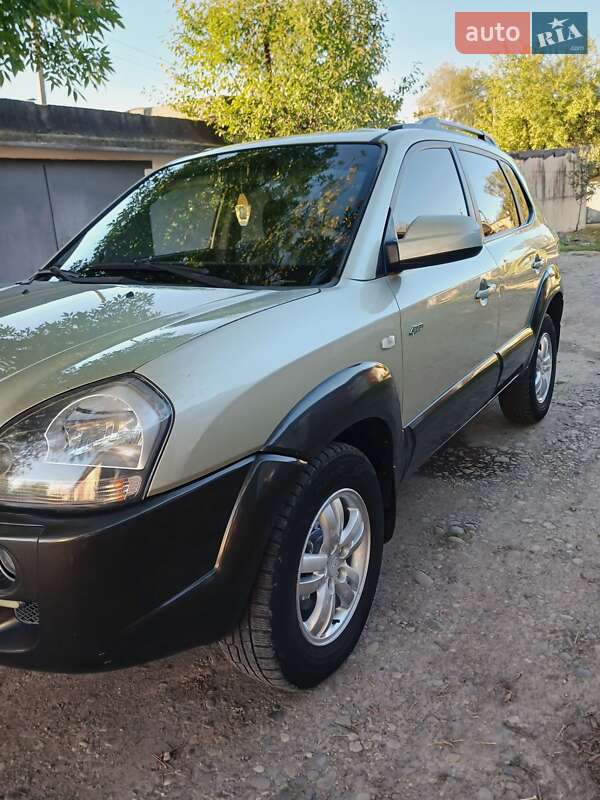 Позашляховик / Кросовер Hyundai Tucson 2007 в Івано-Франківську