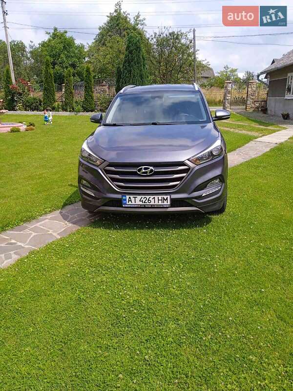 Позашляховик / Кросовер Hyundai Tucson 2015 в Долині