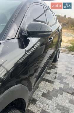Внедорожник / Кроссовер Hyundai Tucson 2018 в 
