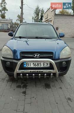 Внедорожник / Кроссовер Hyundai Tucson 2006 в 