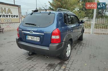 Внедорожник / Кроссовер Hyundai Tucson 2006 в 