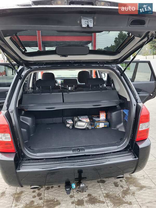 Позашляховик / Кросовер Hyundai Tucson 2009 в Володимирі