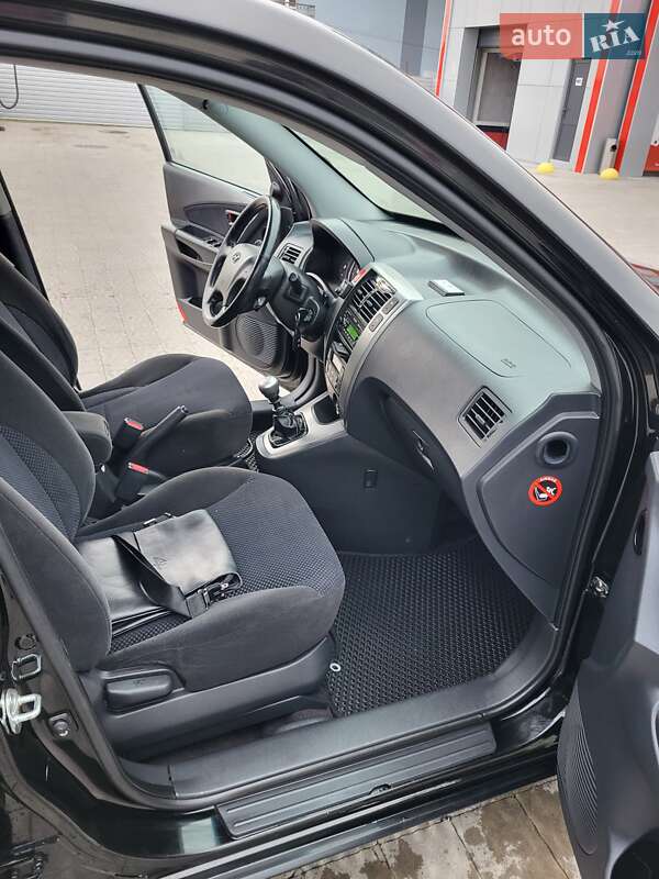 Позашляховик / Кросовер Hyundai Tucson 2009 в Володимирі