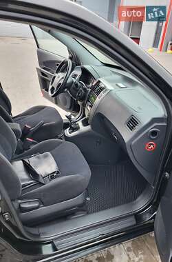 Внедорожник / Кроссовер Hyundai Tucson 2009 в 