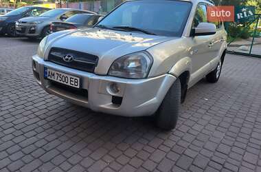 Внедорожник / Кроссовер Hyundai Tucson 2007 в 
