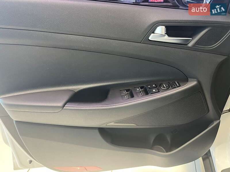 Внедорожник / Кроссовер Hyundai Tucson 2015 в Одессе фото 11 Внедорожник / Кроссовер Hyundai Tucson 2015 в Одессе
