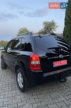 Внедорожник / Кроссовер Hyundai Tucson 2007 в 