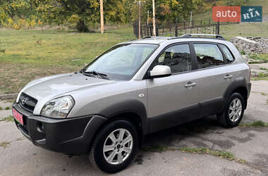 Внедорожник / Кроссовер Hyundai Tucson 2006 в  фото 12 Внедорожник / Кроссовер Hyundai Tucson 2006 в