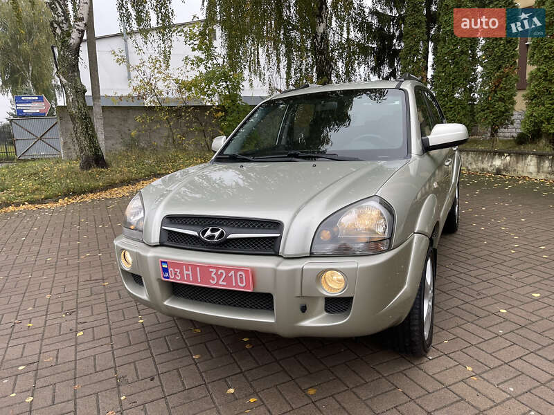 Внедорожник / Кроссовер Hyundai Tucson 2009 в Ровно