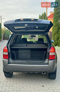 Внедорожник / Кроссовер Hyundai Tucson 2007 в 