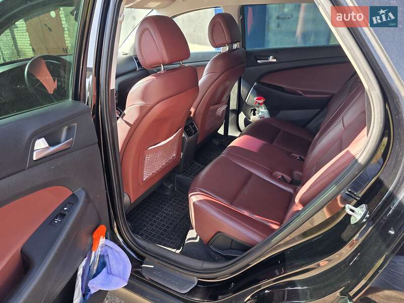 Внедорожник / Кроссовер Hyundai Tucson 2016 в Харькове фото 12 Внедорожник / Кроссовер Hyundai Tucson 2016 в Харькове