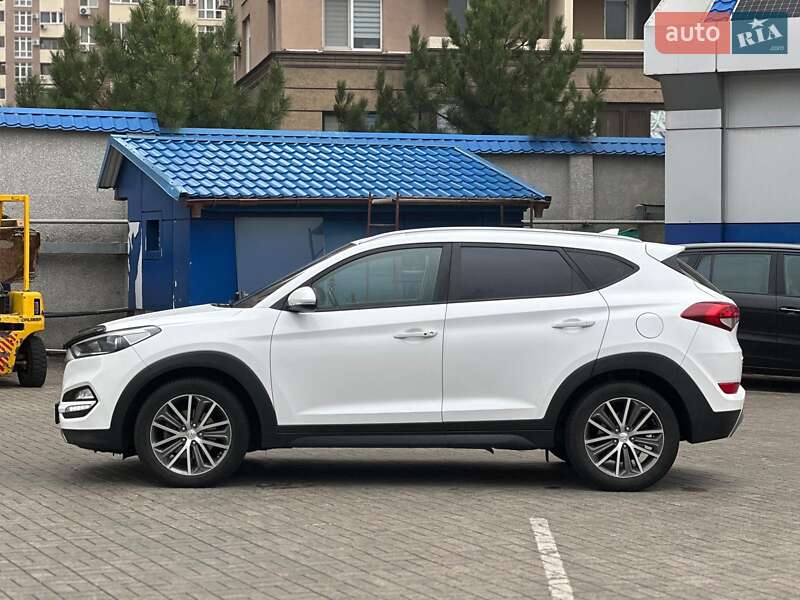 Внедорожник / Кроссовер Hyundai Tucson 2017 в Одессе