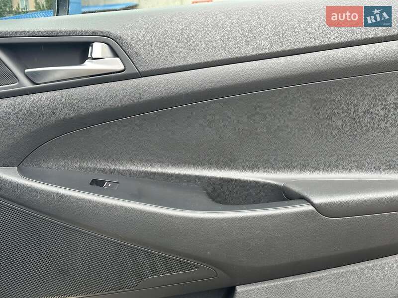 Внедорожник / Кроссовер Hyundai Tucson 2017 в Одессе