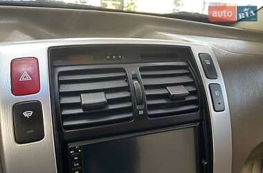 Внедорожник / Кроссовер Hyundai Tucson 2006 в 