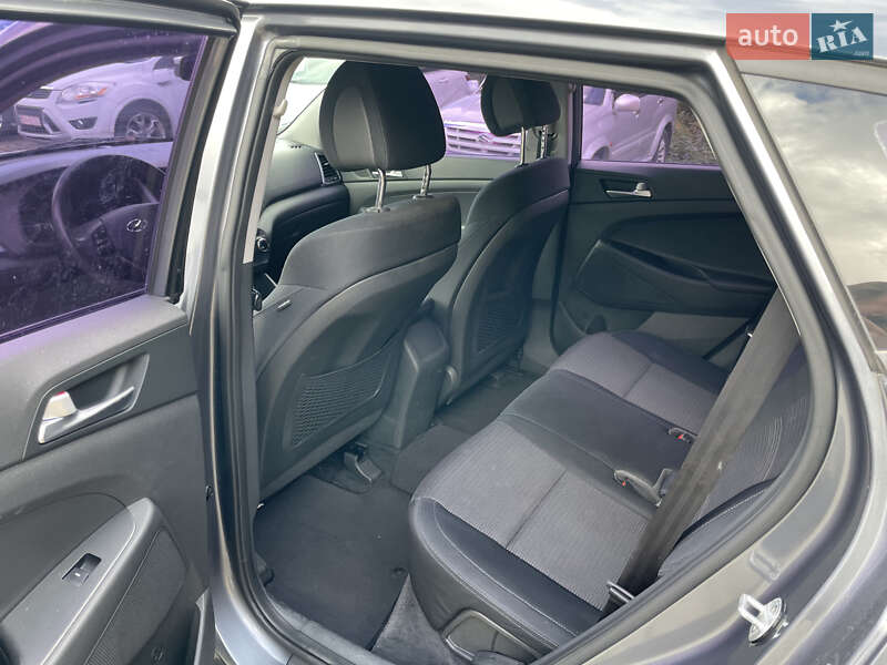 Позашляховик / Кросовер Hyundai Tucson 2015 в Львові