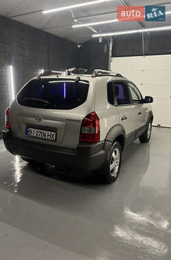 Внедорожник / Кроссовер Hyundai Tucson 2007 в 