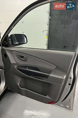 Внедорожник / Кроссовер Hyundai Tucson 2007 в 