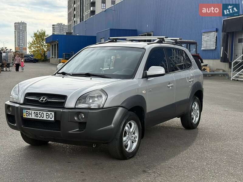 Внедорожник / Кроссовер Hyundai Tucson 2008 в Одессе фото Внедорожник / Кроссовер Hyundai Tucson 2008 в Одессе