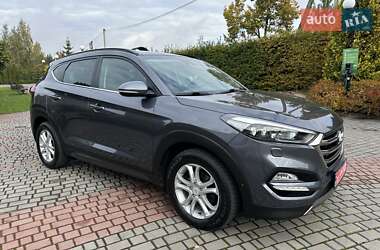 Внедорожник / Кроссовер Hyundai Tucson 2015 в 