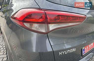 Внедорожник / Кроссовер Hyundai Tucson 2015 в 