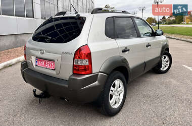 Внедорожник / Кроссовер Hyundai Tucson 2007 в 