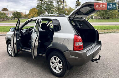 Внедорожник / Кроссовер Hyundai Tucson 2007 в 